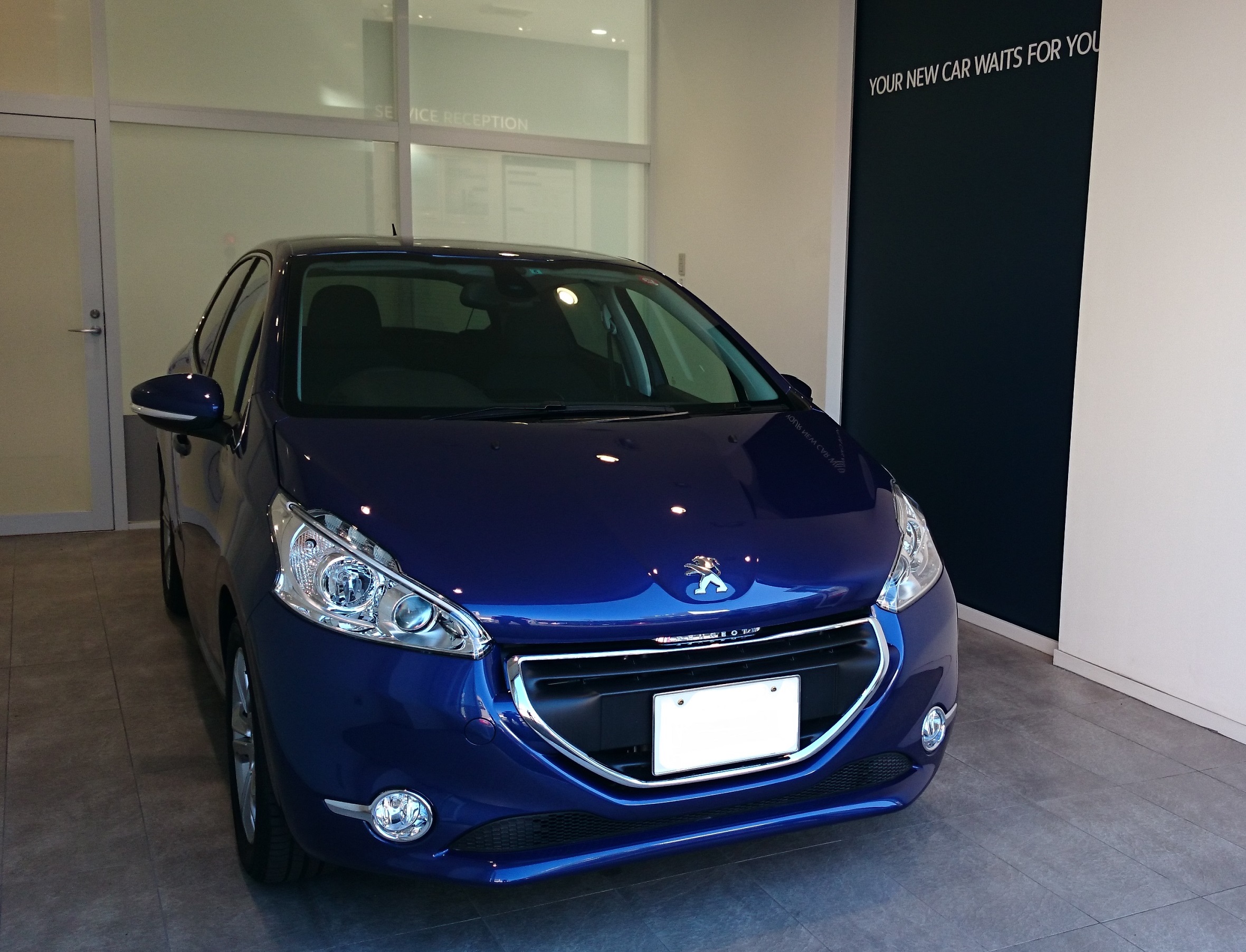 高速道路もス～イスイ♪ 208Premium ご納車♪♪