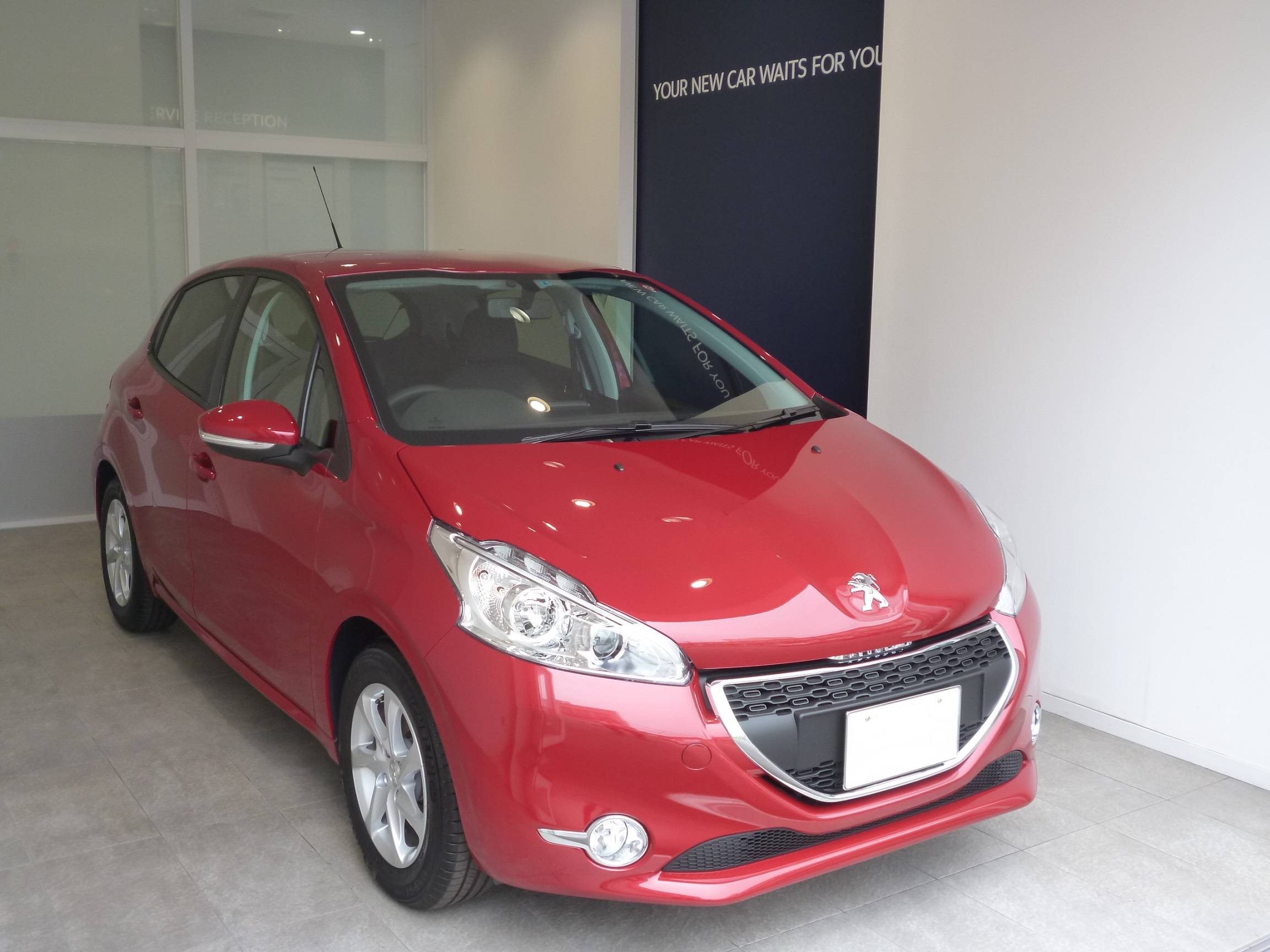 これぞフランス車の味わい♪　208 Style ご納車♪♪
