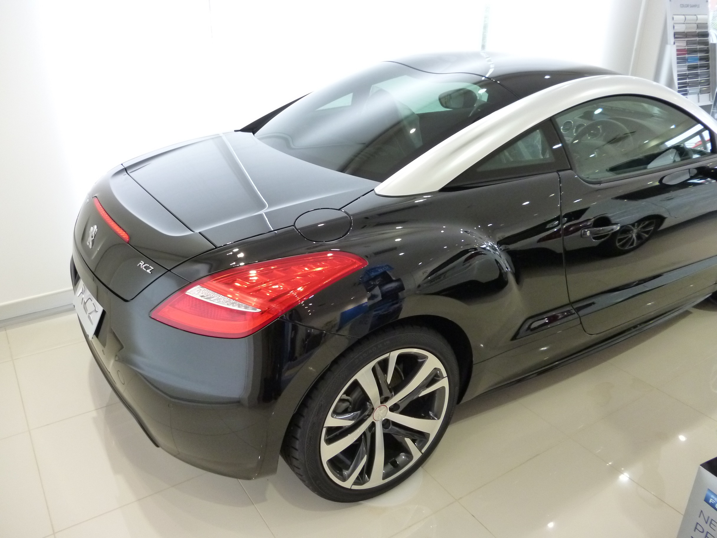 RCZ GT Line　展示車＆試乗車　ご用意しております♪♪
