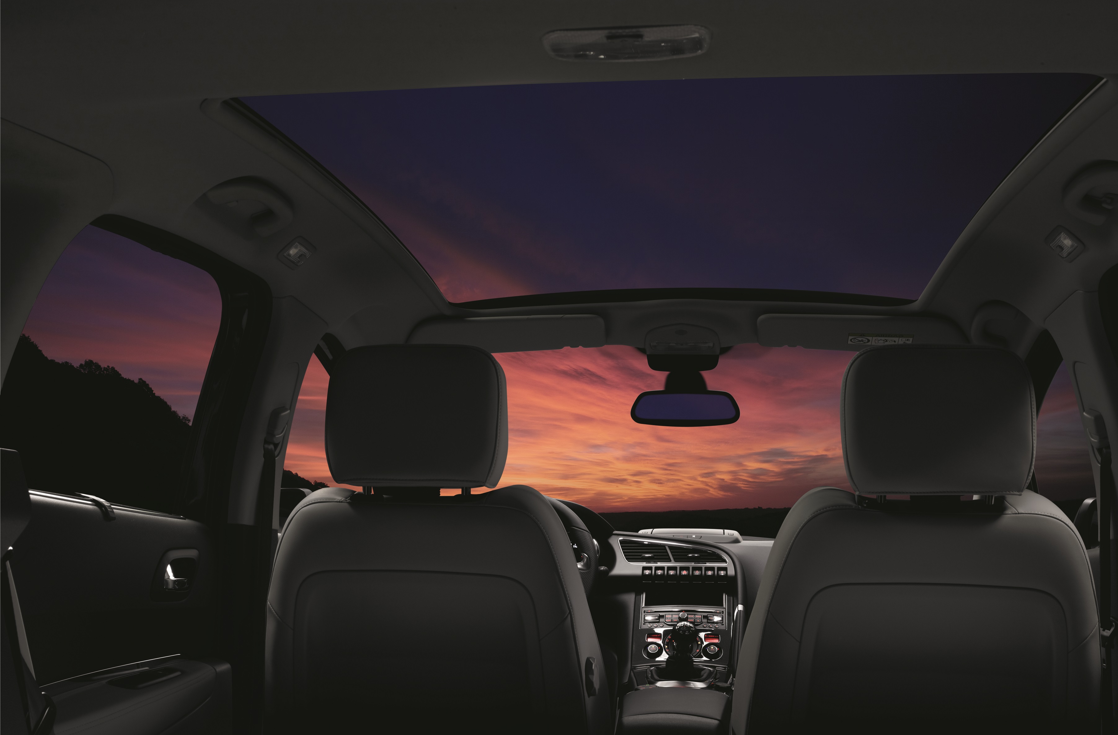 カワイイ!?　そーです♪ カワイイんです♪ 3008ご納車♪