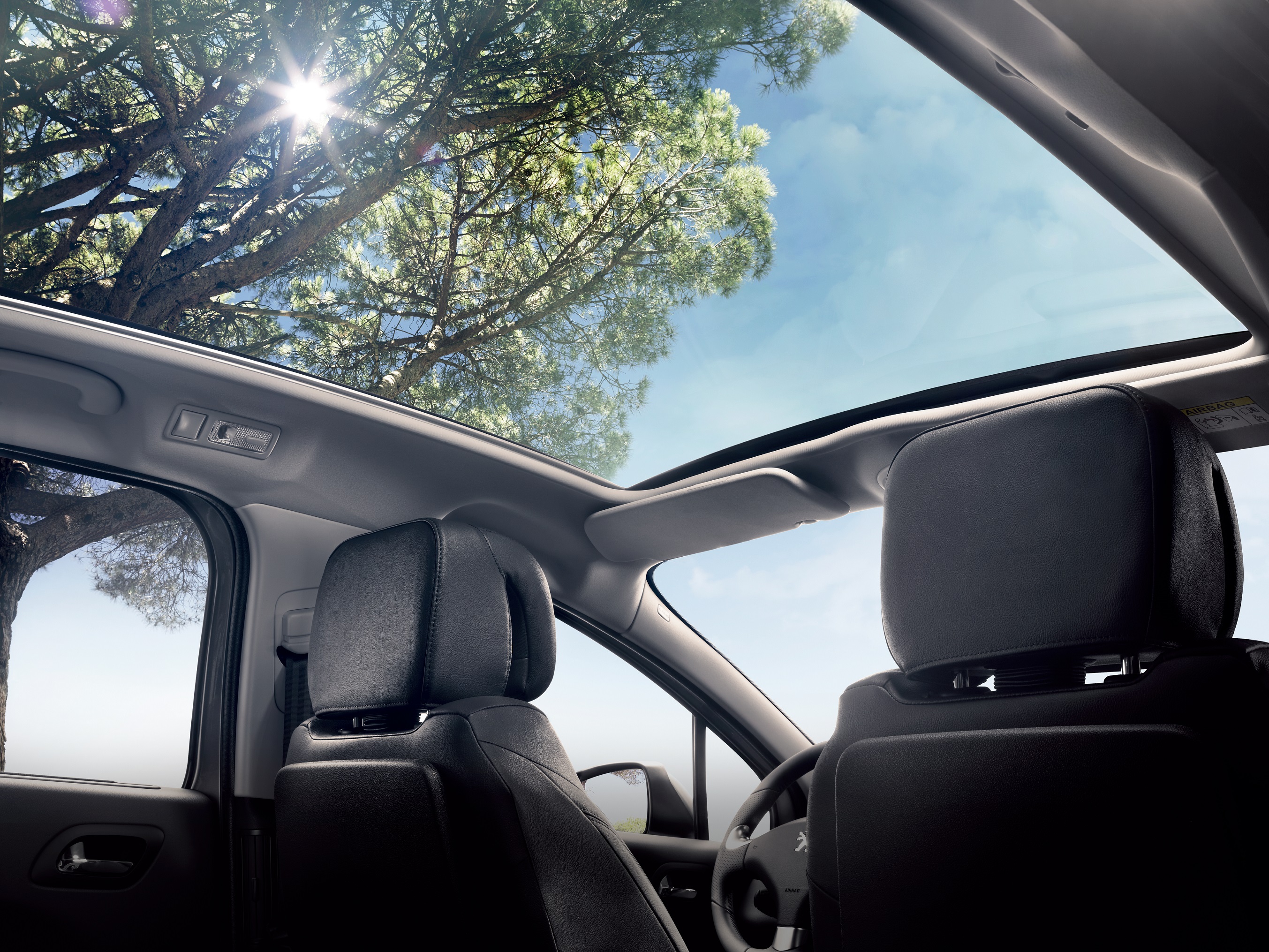 プジョーのプレミアム７シーター　ご納車♪♪