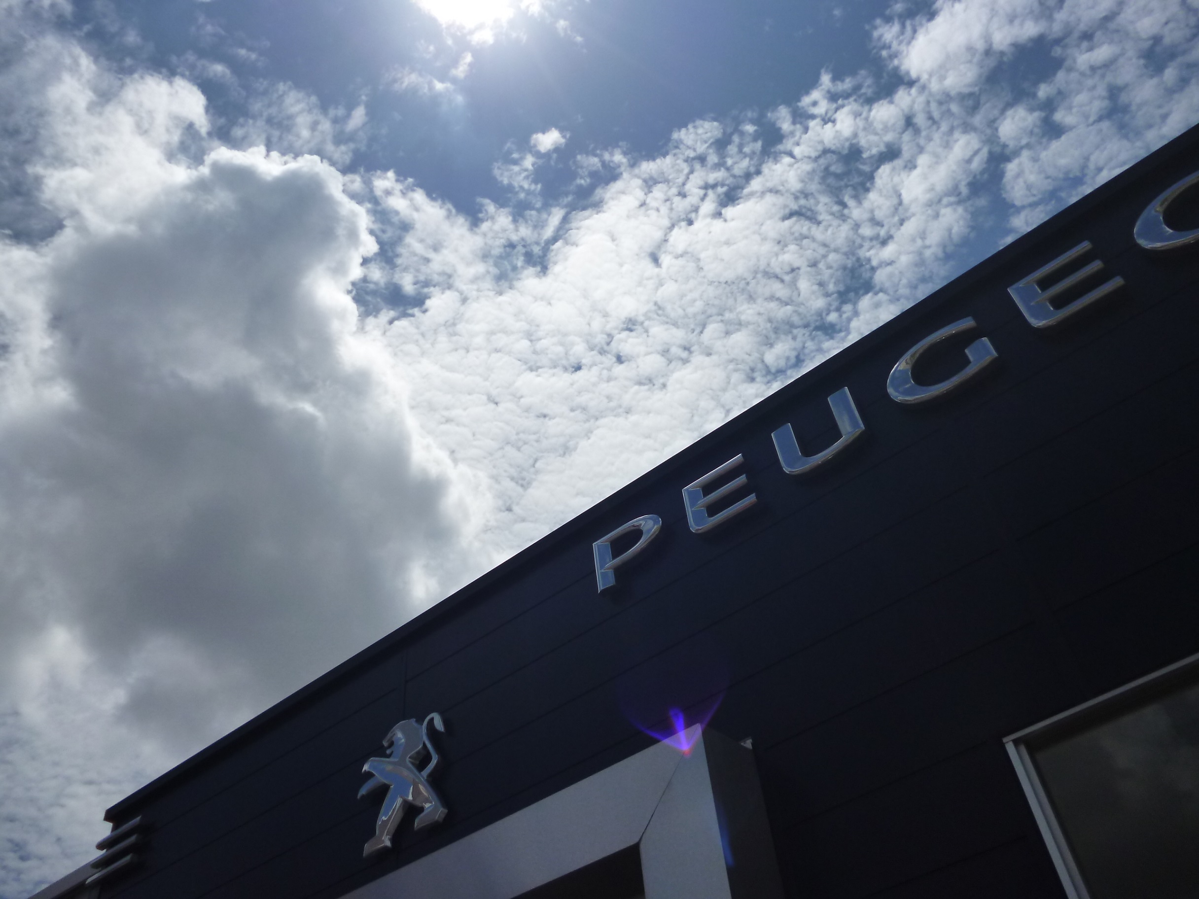 ゴールデンウィーク期間中の営業のご案内♪