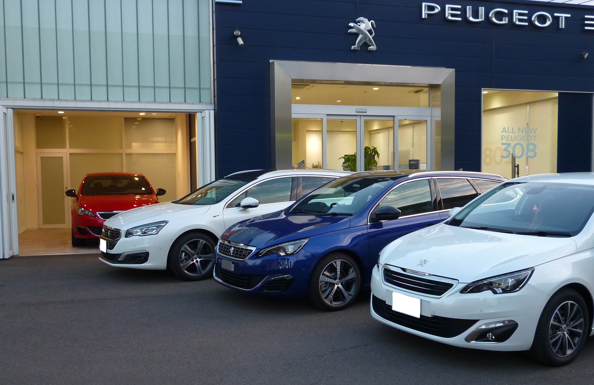 プジョーのBlueHDi搭載モデル　勢揃いしましたよー♪♪