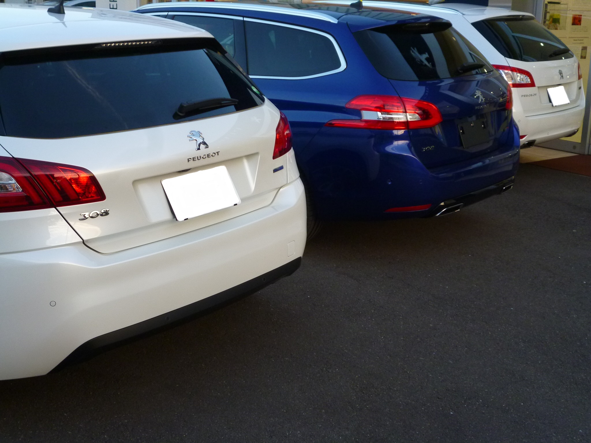 プジョーのBlueHDi搭載モデル　勢揃いしましたよー♪♪