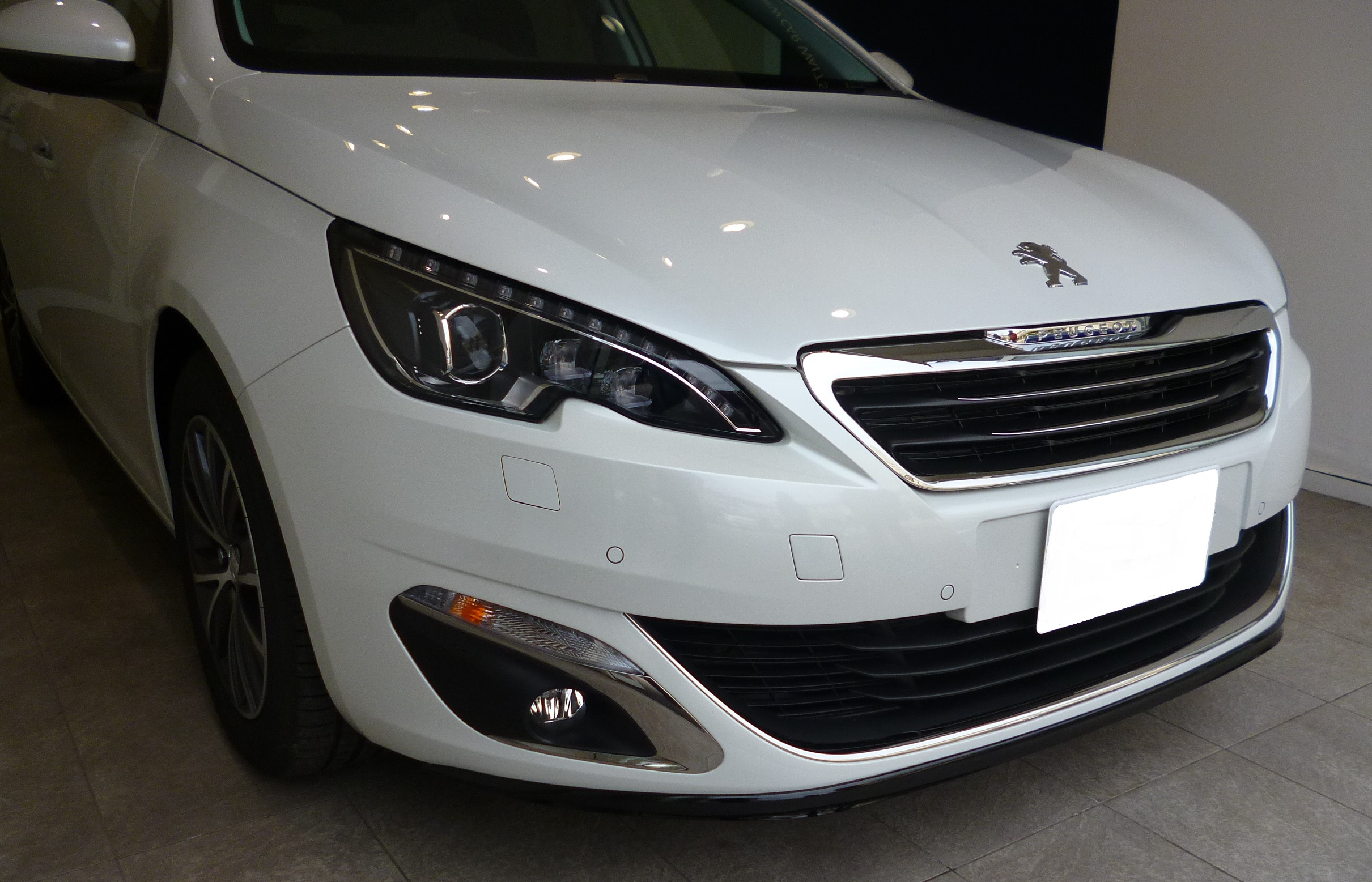 308SW Allure パールホワイト ご納車♪