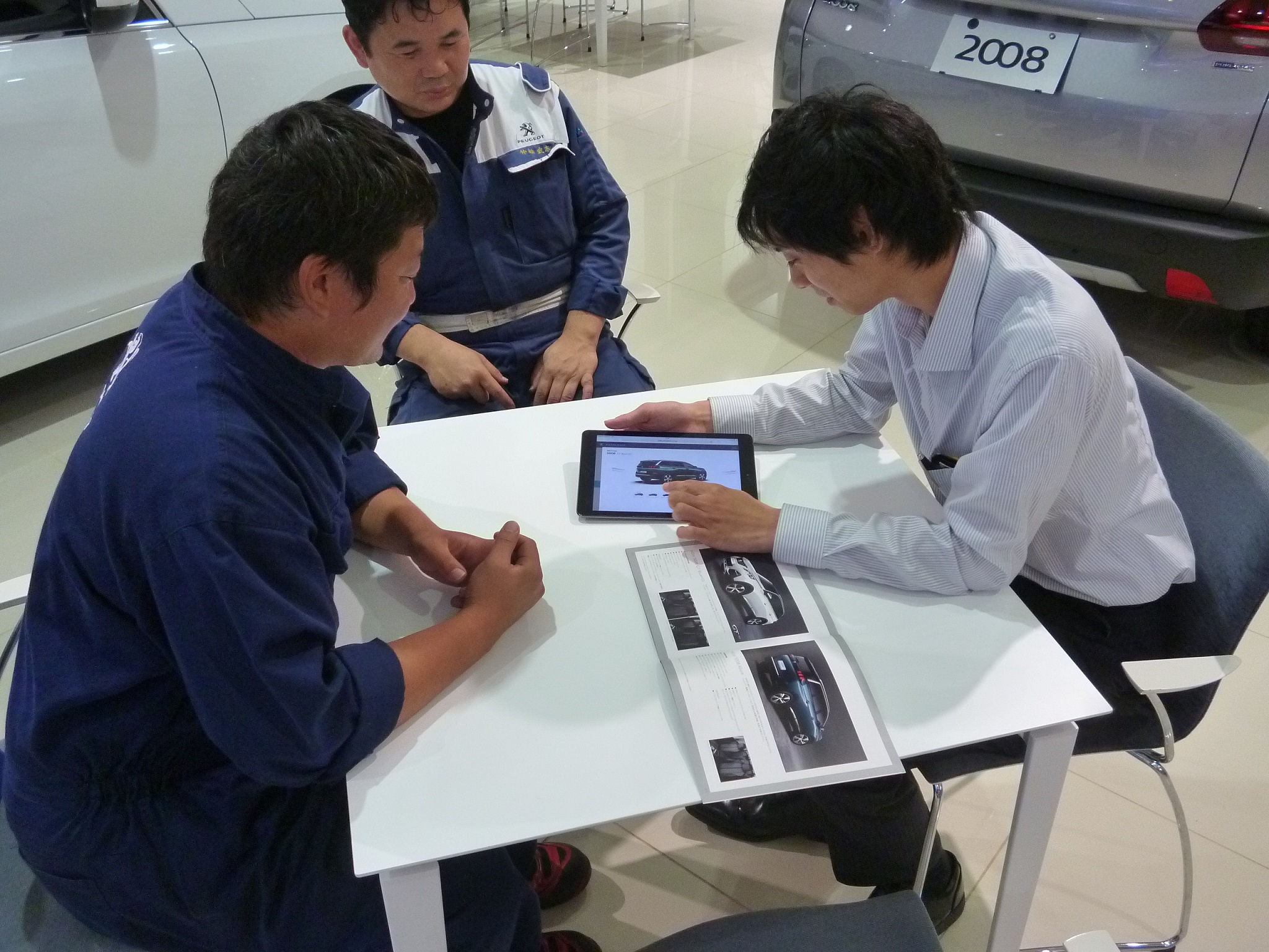 今日は恒例の勉強会です。