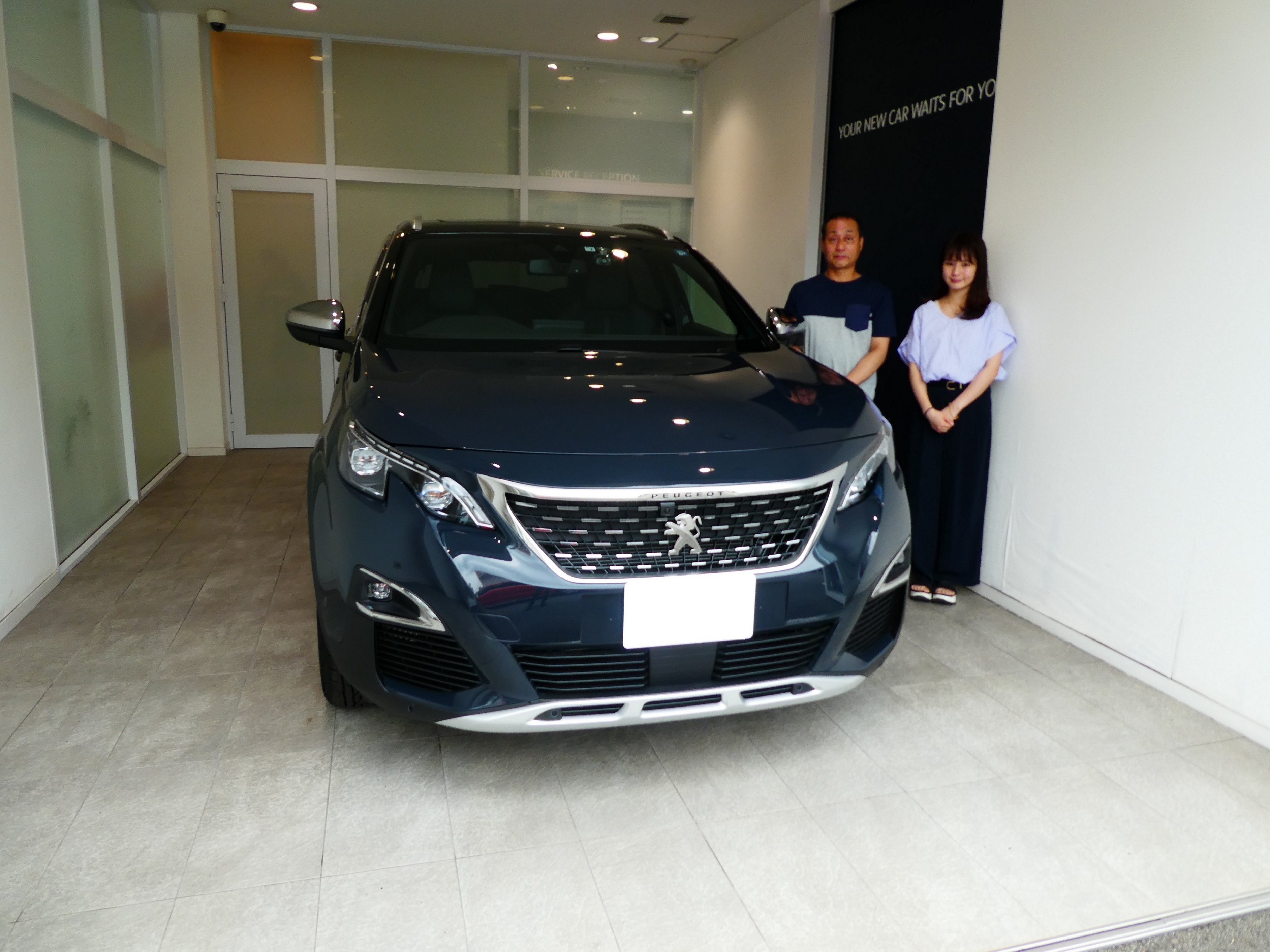 New 3008 GT BlueHDi 8ATファーストクラスパッケージご納車させていただきました。