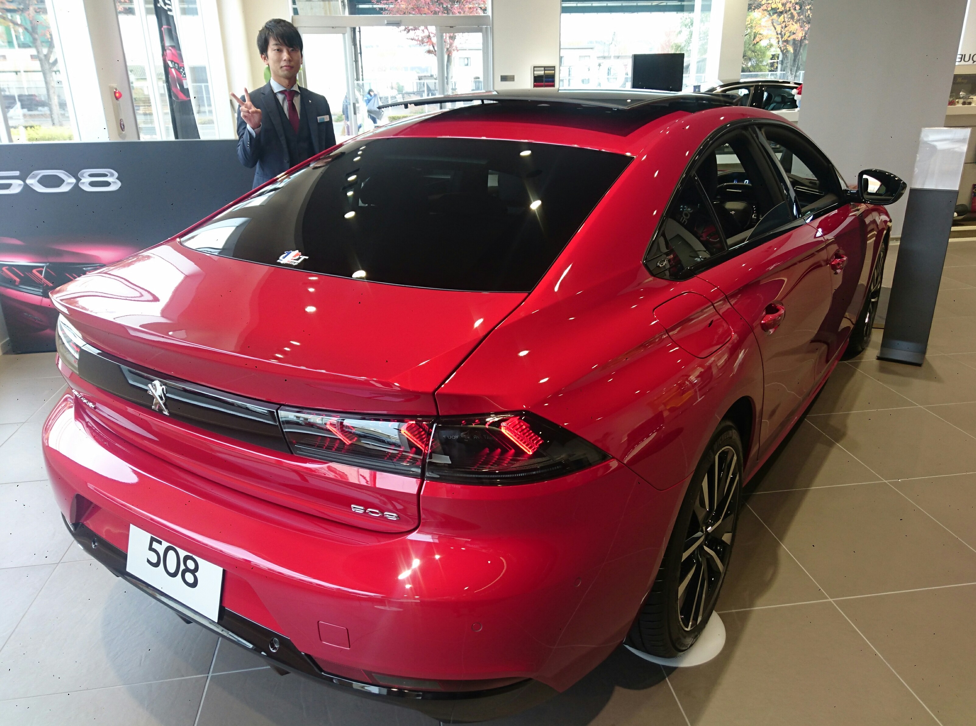 WHAT DRIVES YOU？ New PEUGEOT 508 ROAD SHOW