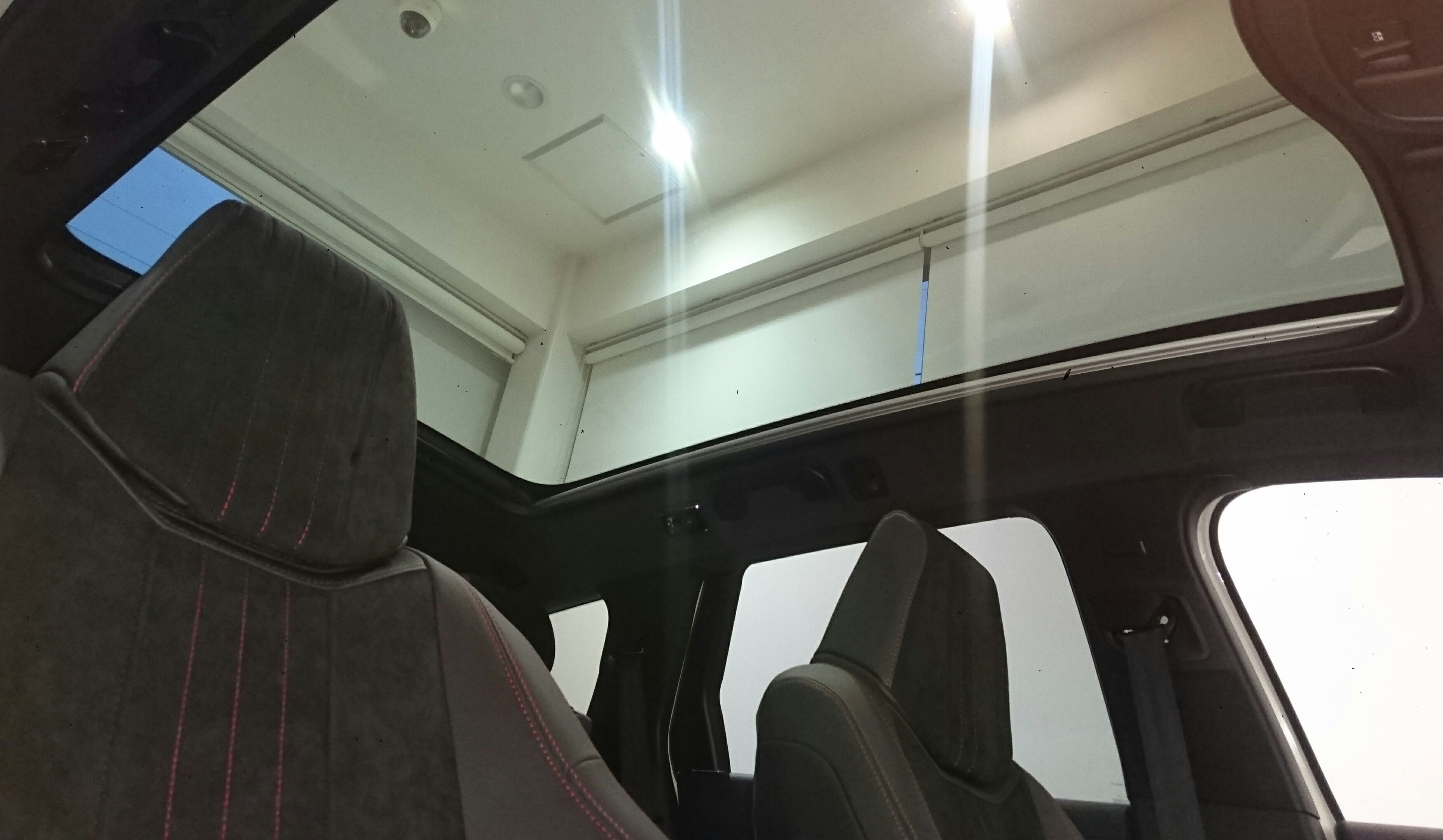ショールーム展示車、入れ替えました。