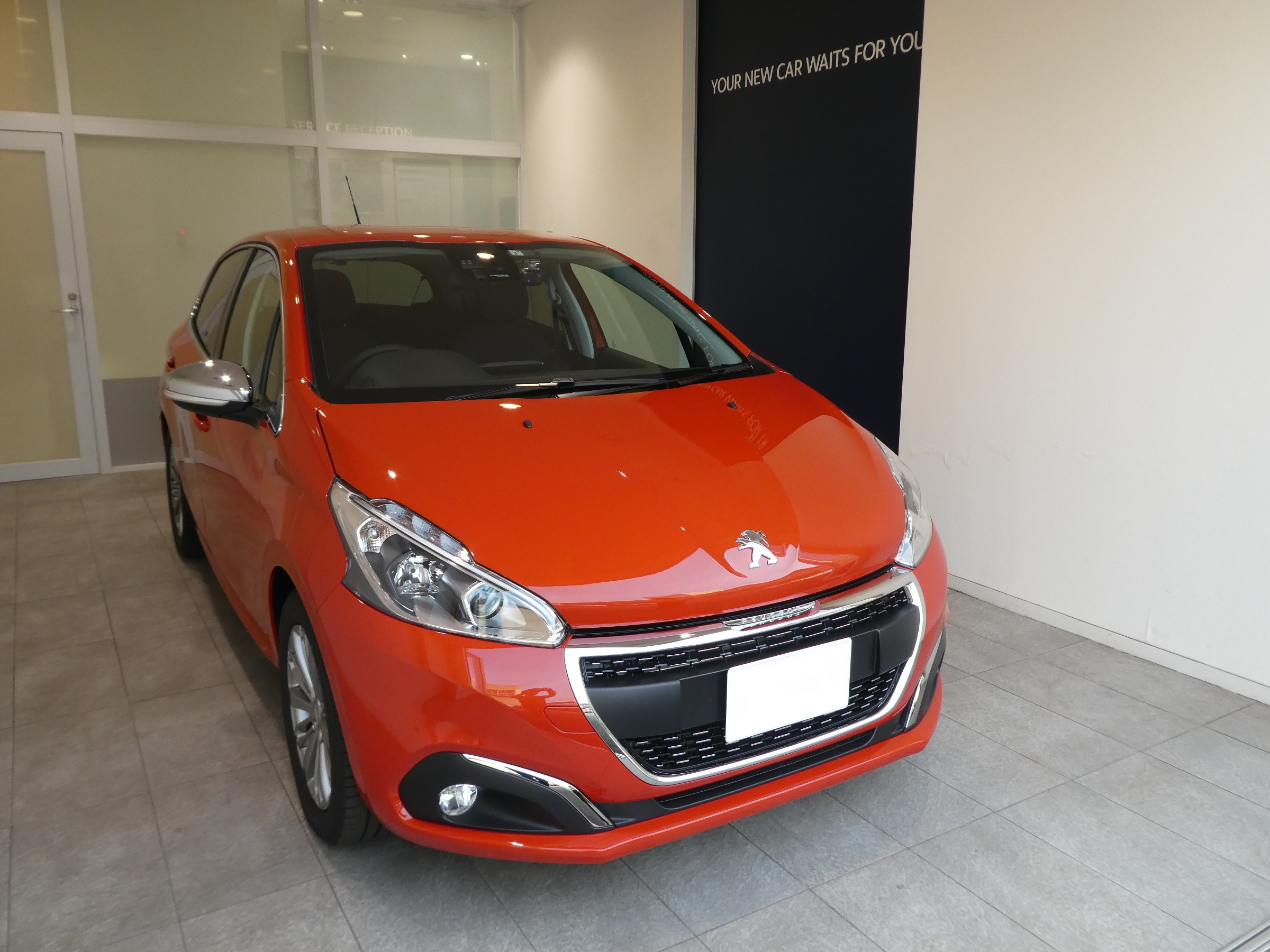 208 Allure オレンジパワー♪　納車させて頂きました♪