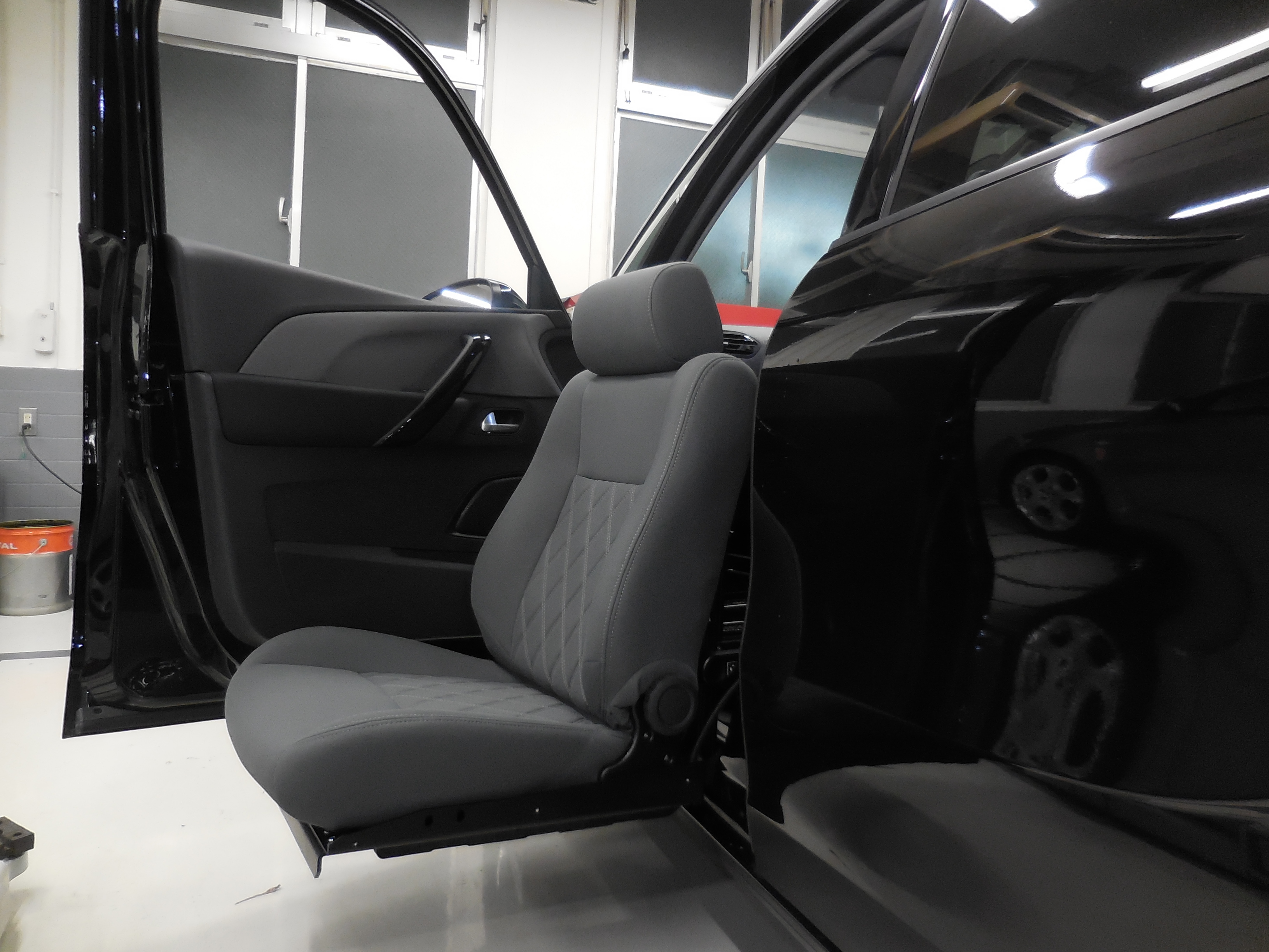 グイドシンプレックスの、乗車補助装置のご案内です。