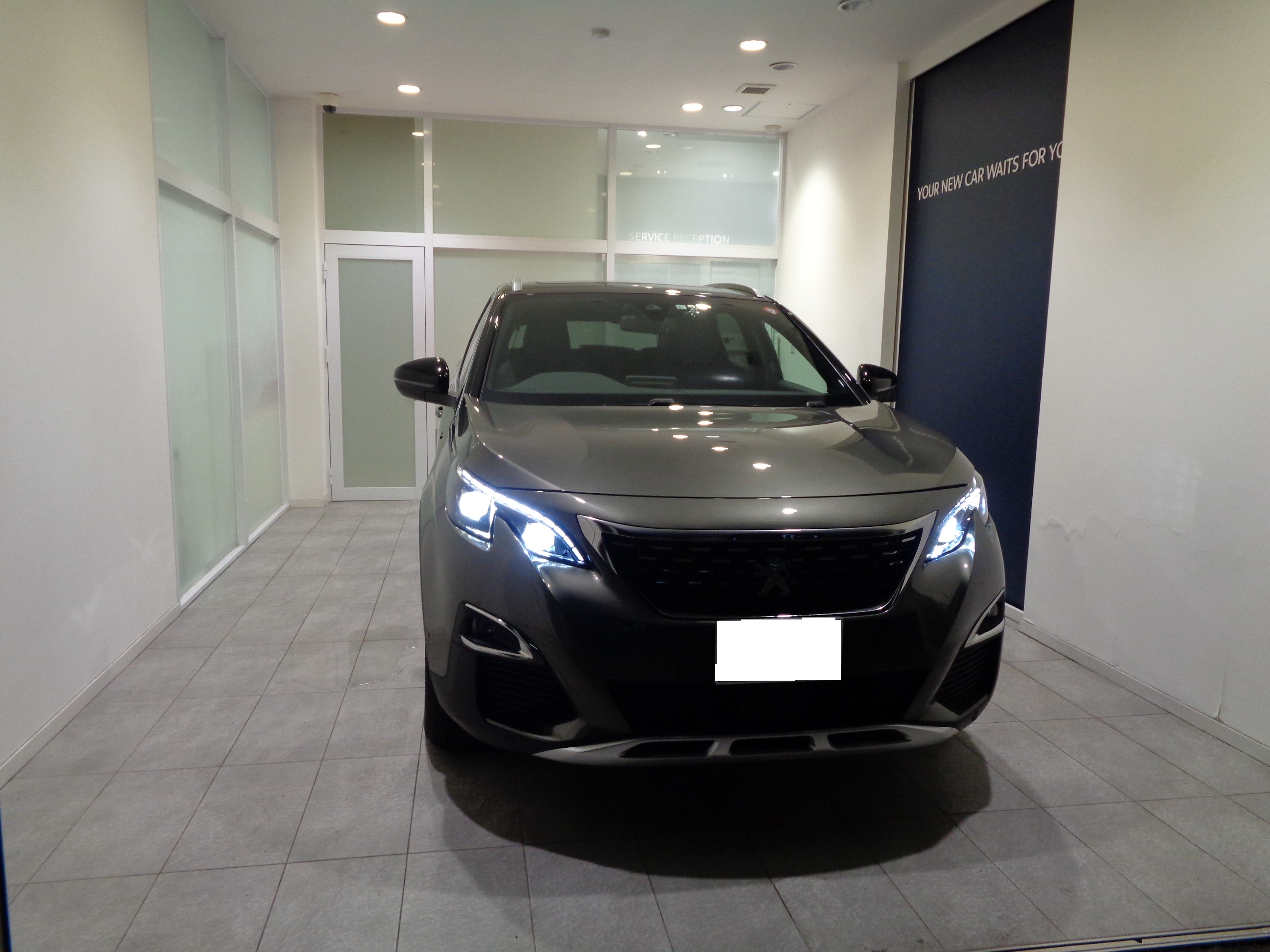  3008 GT Line ファーストクラスパッケージ納車させて頂きました。