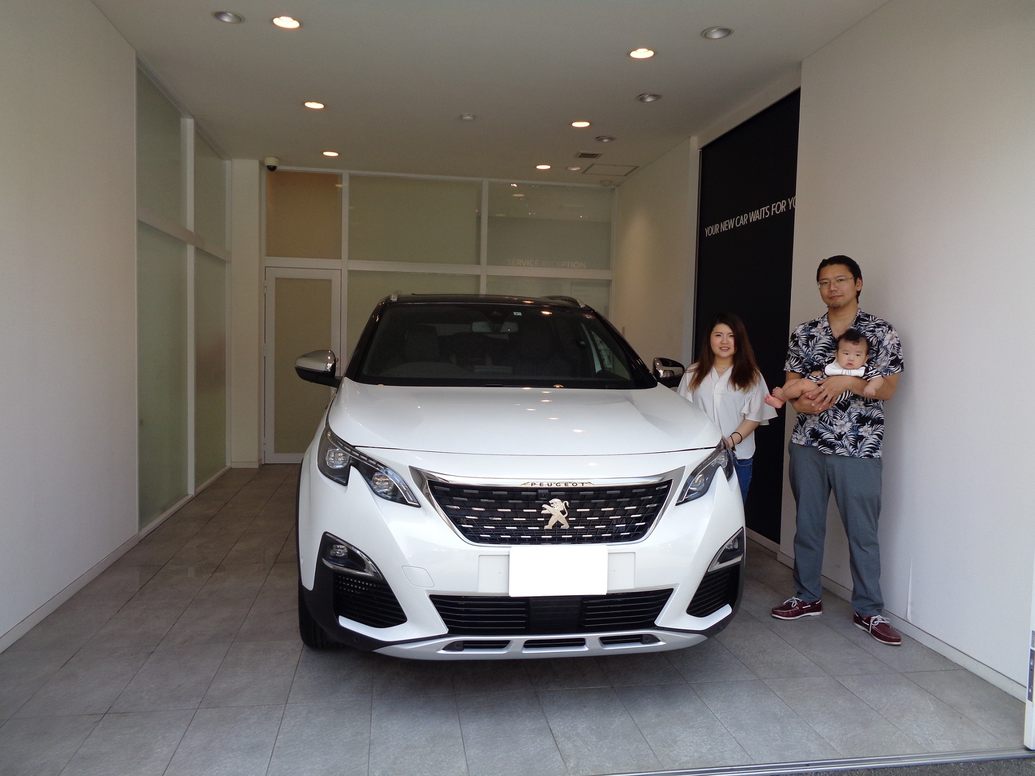 5008 GT BlueHDi ファーストクラスパッケージ ナッパレザー 8AT納車させて頂きました。