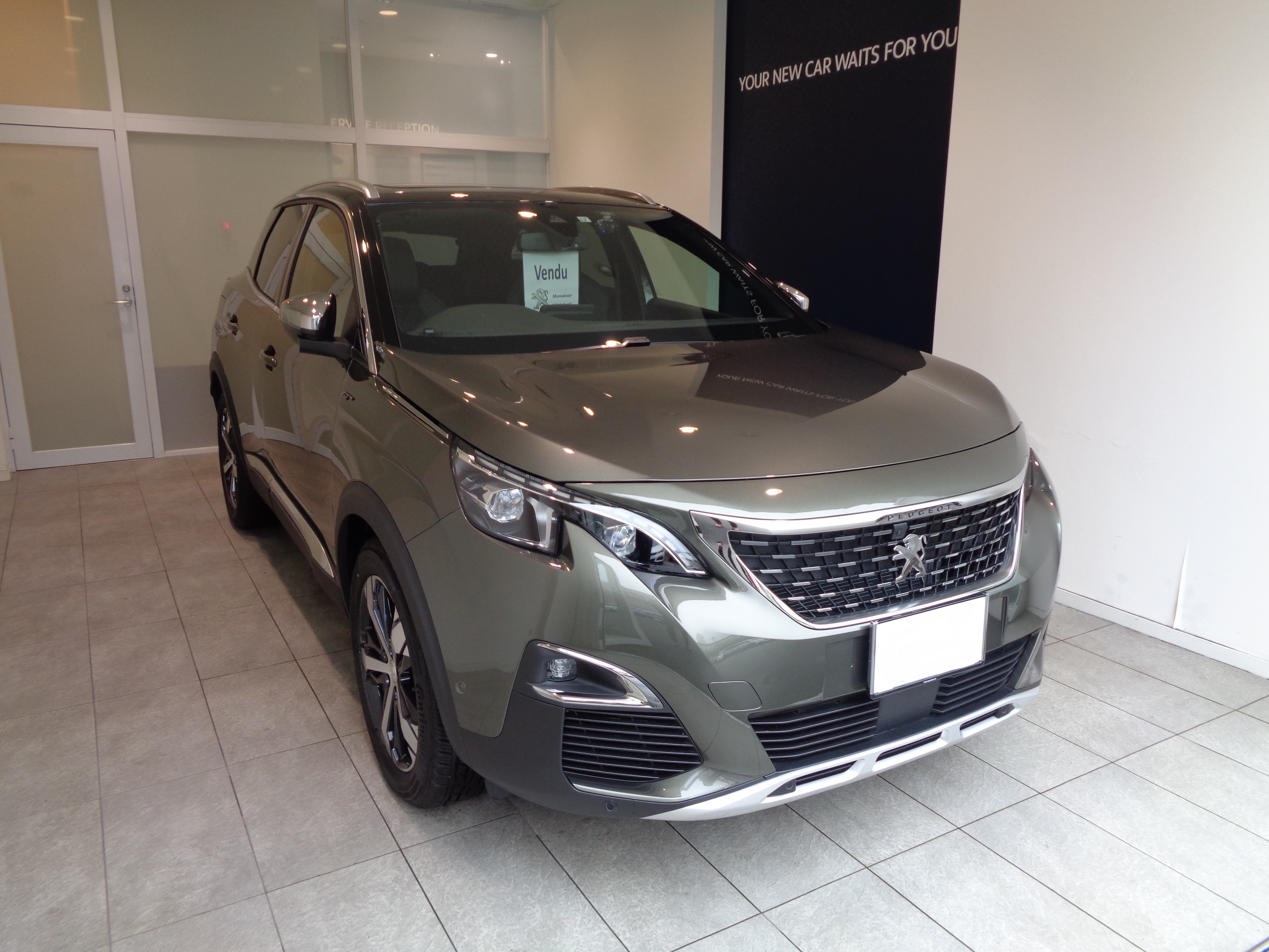 3008 GT BlueHDi ファーストクラスパッケージ ご納車♪♪