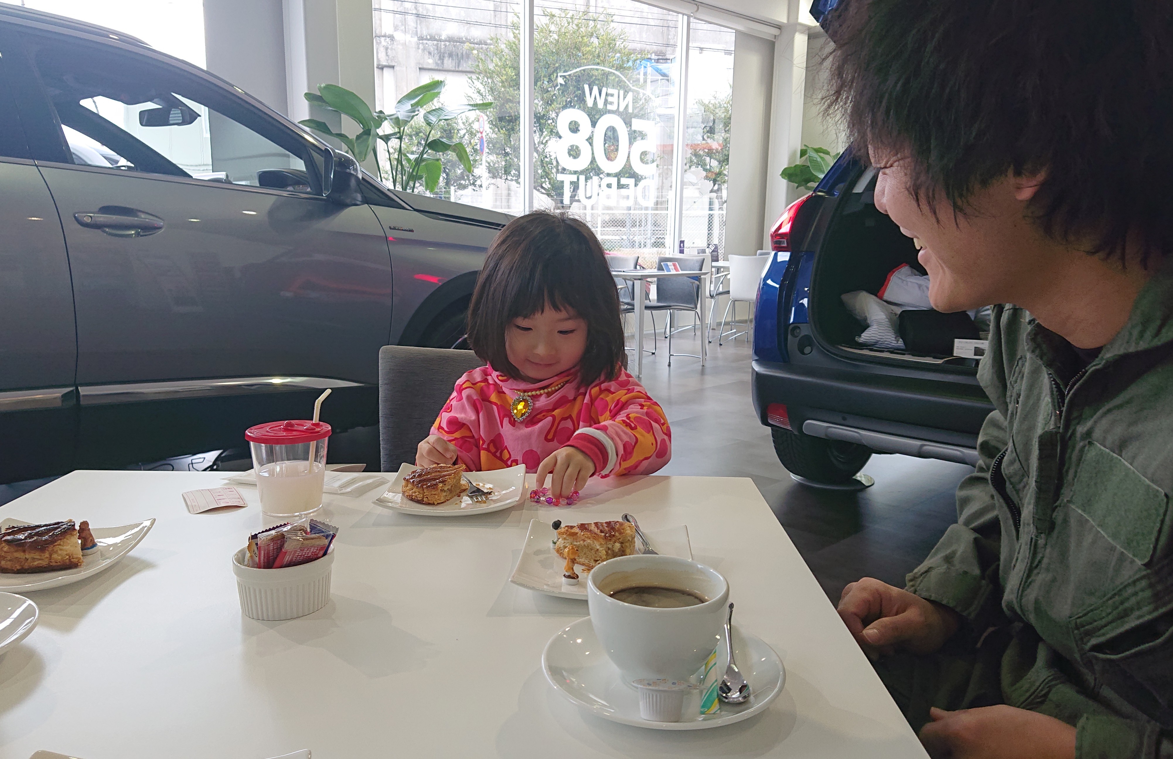 昨日も今日も大盛況♪ 　2日間で焼き立てガレット30ホール♪