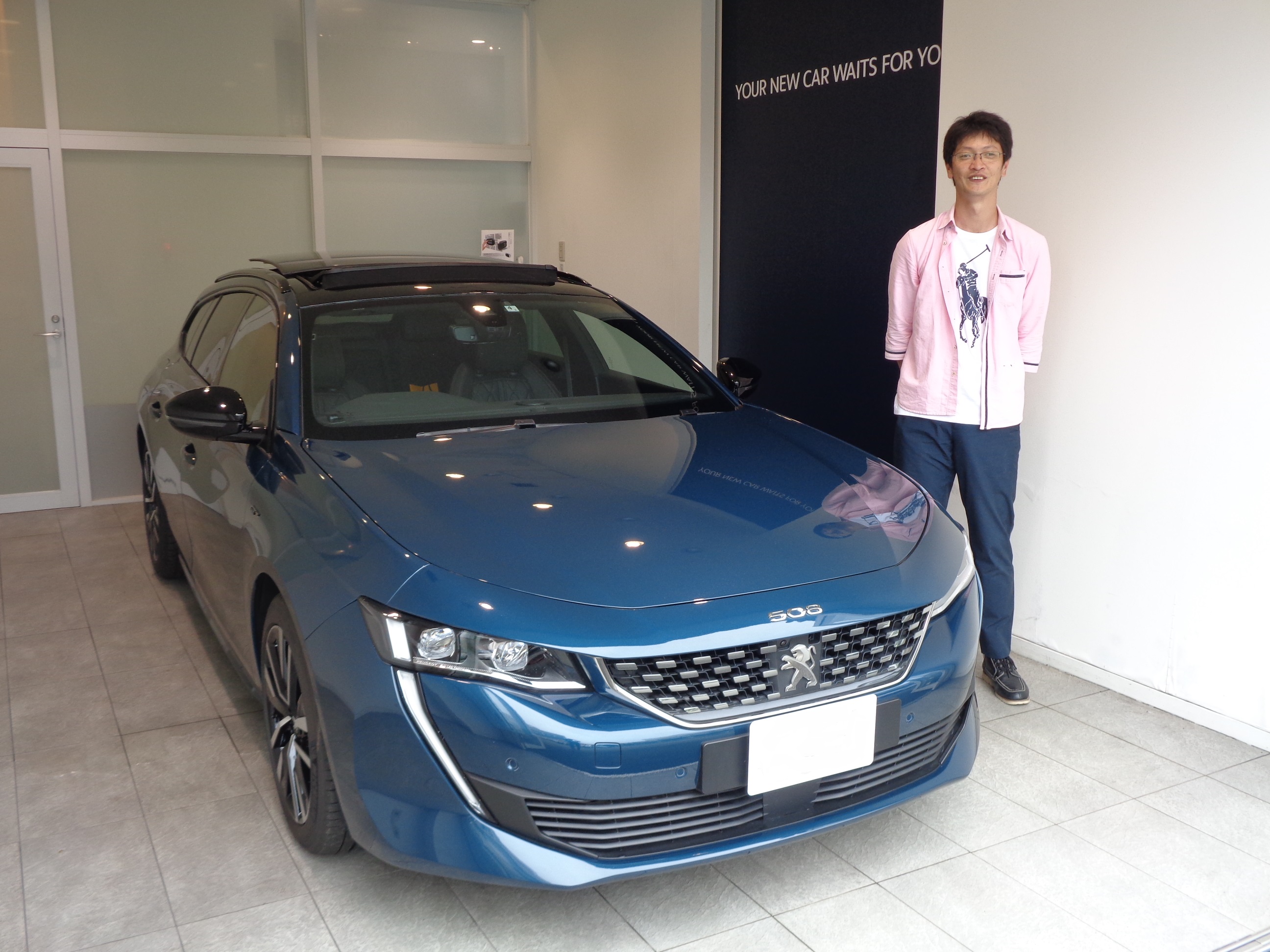 エジプシャンブルーに、セレベスブルーを、追加...。