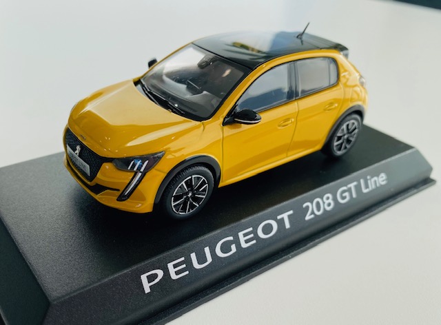 NEW２０８ミニカーご紹介♪