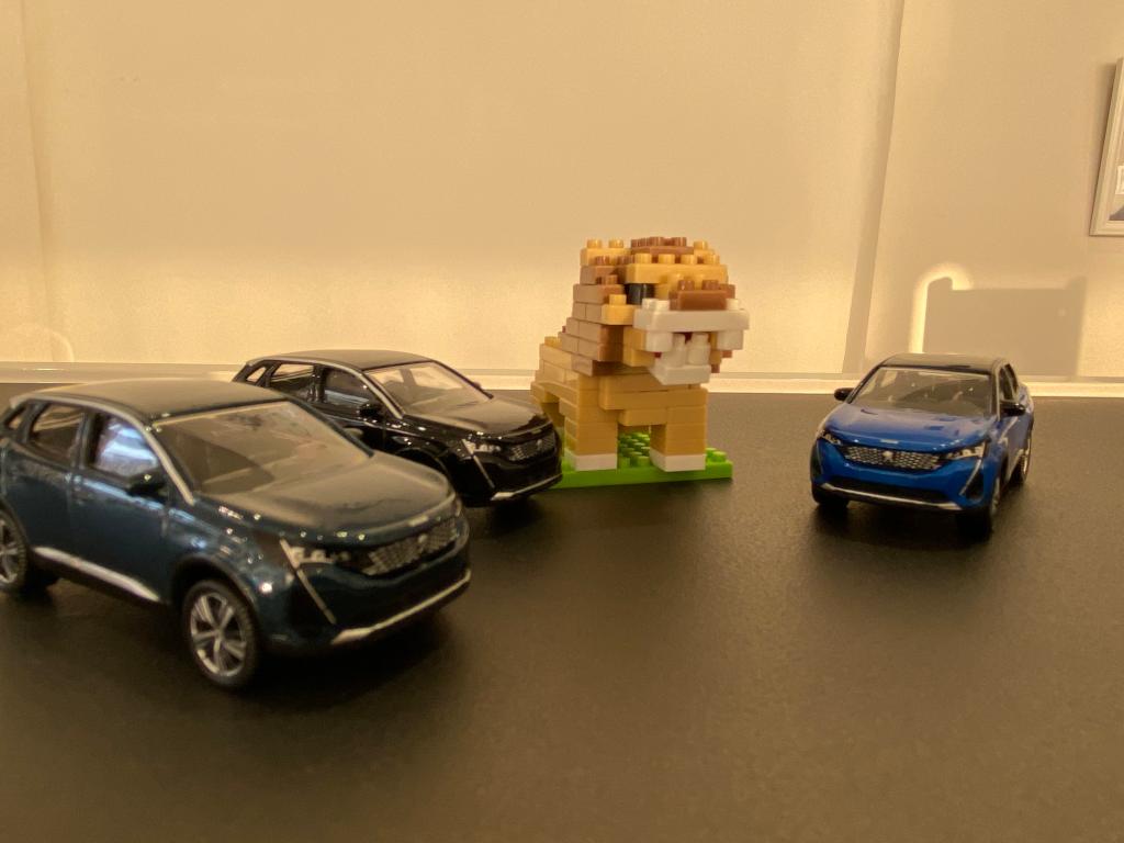 New　PEUGEOT　3008HYBRID4　デビューフェアのご案内！