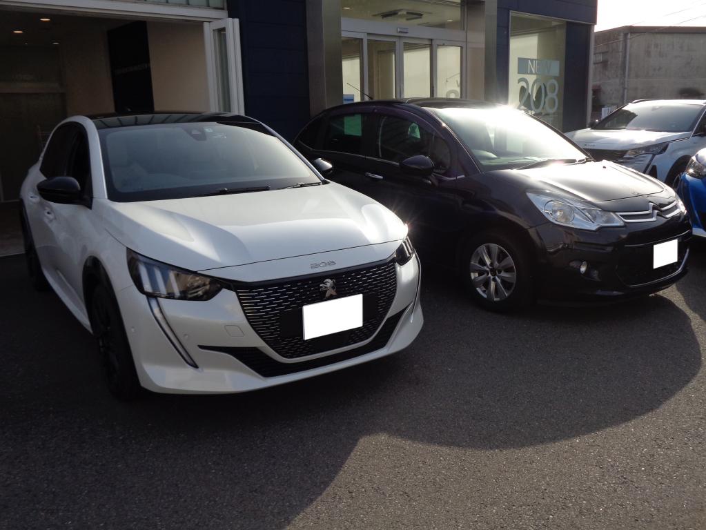 PEUGEOT 208 納車式