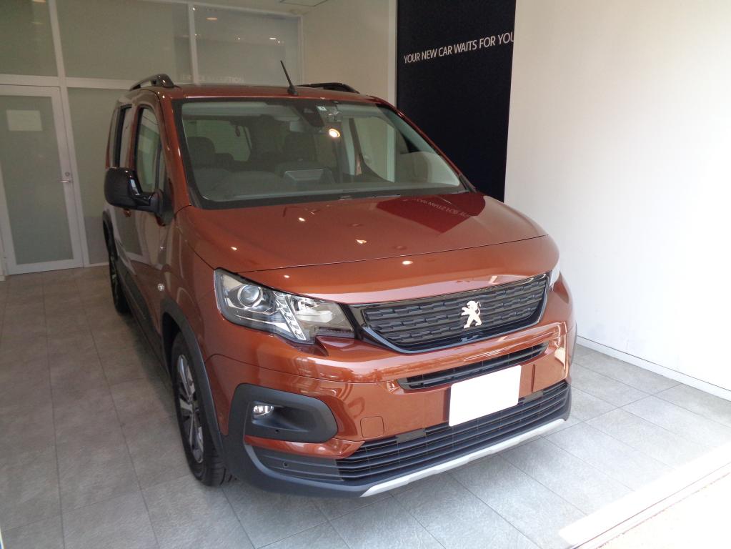 PEUGEOT RIFTER　納車式