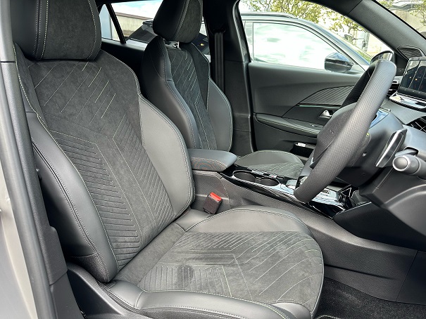 NEW2008　デビュー　（インテリア）