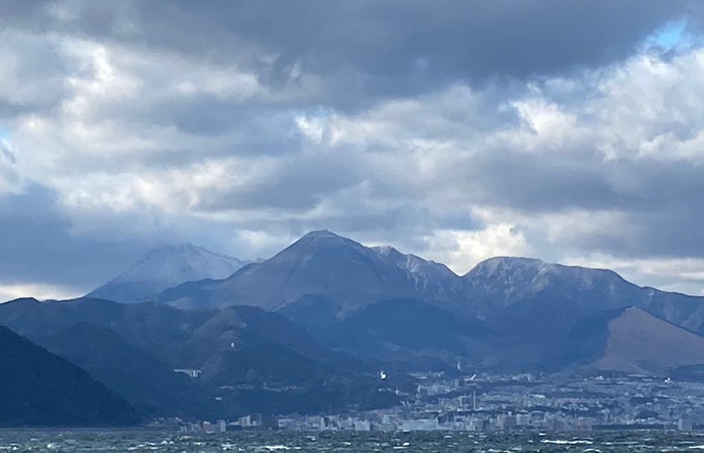 冬らしくなってきましたね。