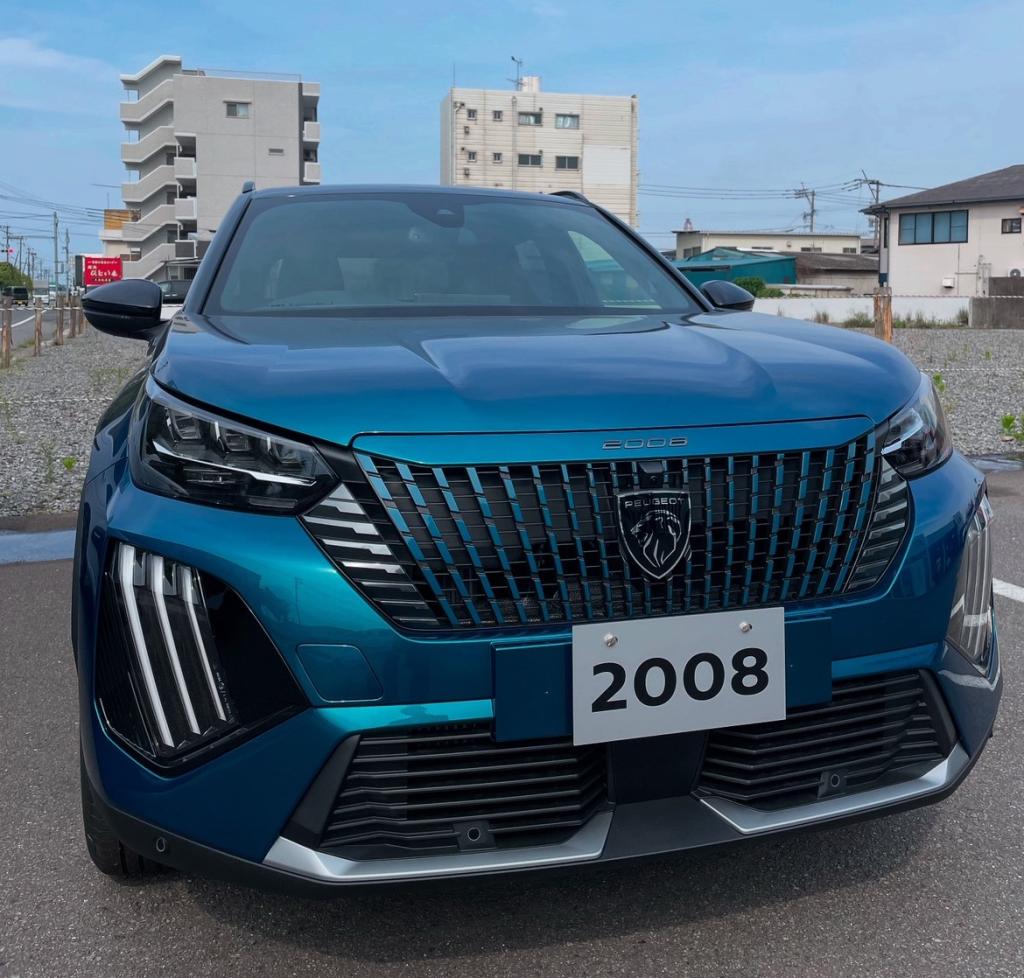 プジョー　New　2008 GT Obsession Blue 限定車入庫しました！