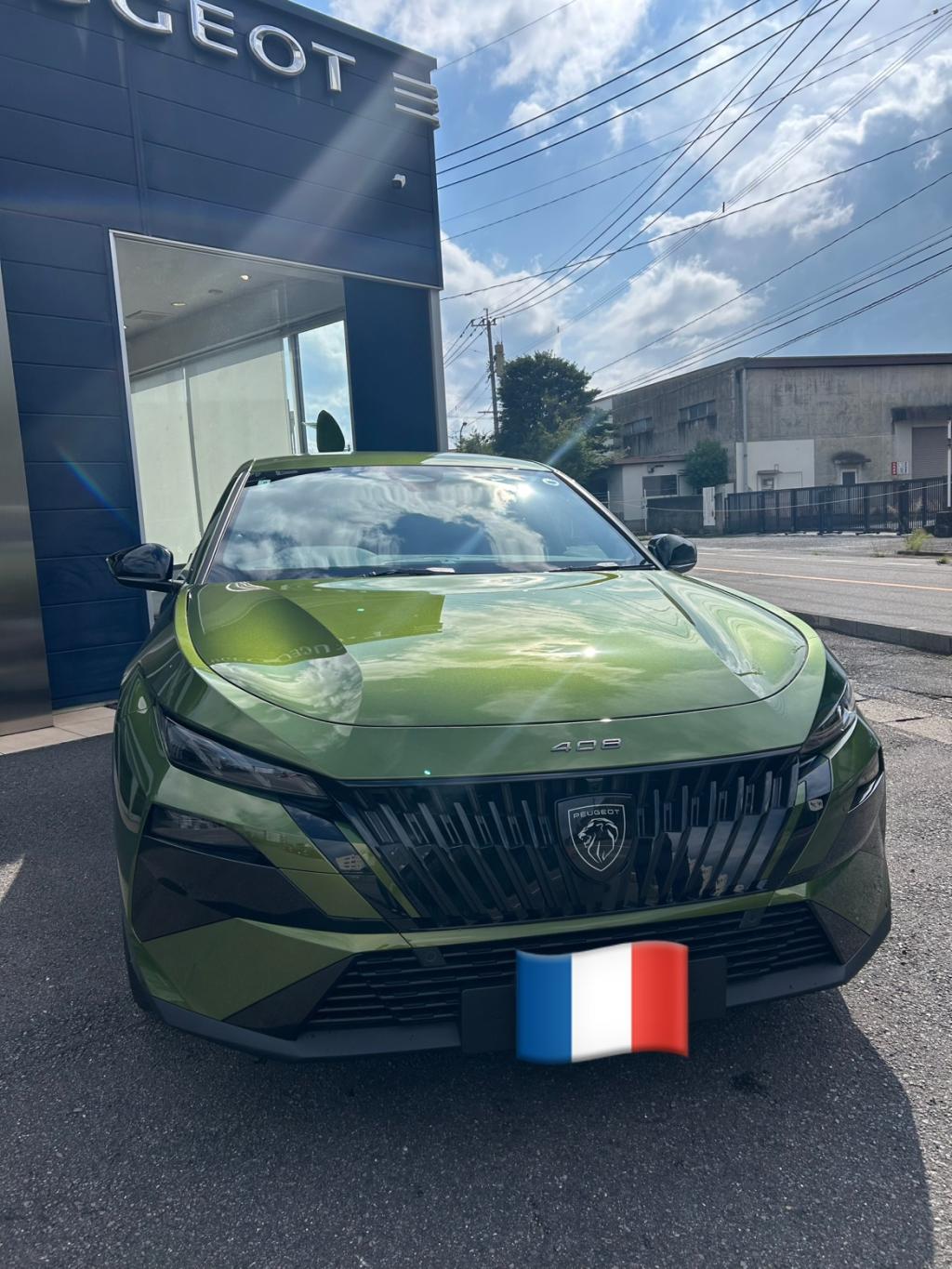 NEW 408 HYBRID お車届きました！！