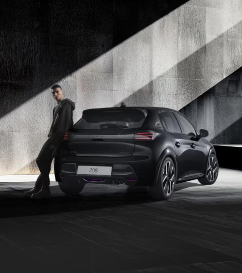 【特別仕様車】 208 GT HYBRID Black Edition発売！！
